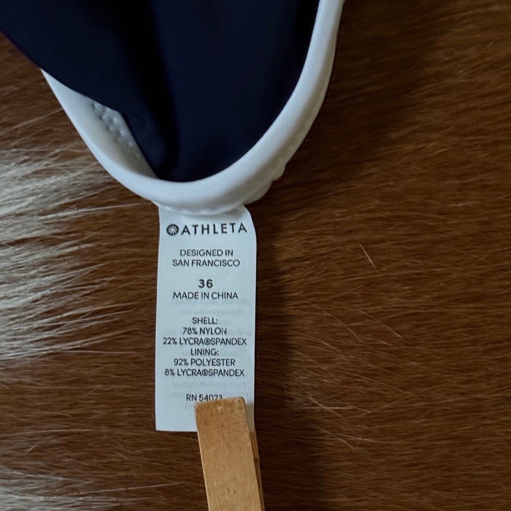 Athleta Freestyle Colorblock One Piece Swimsuit Navy Green White Size 36 - Picture 4 of 12